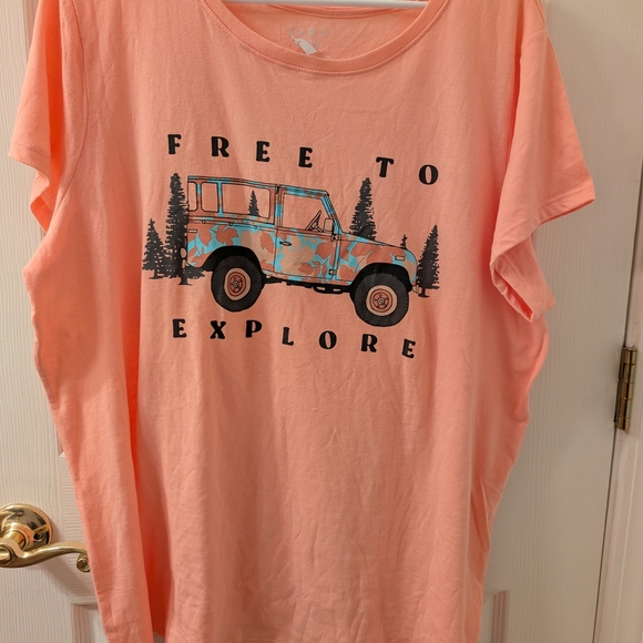 Tops - Women's Peach Adventure Graphic Tee